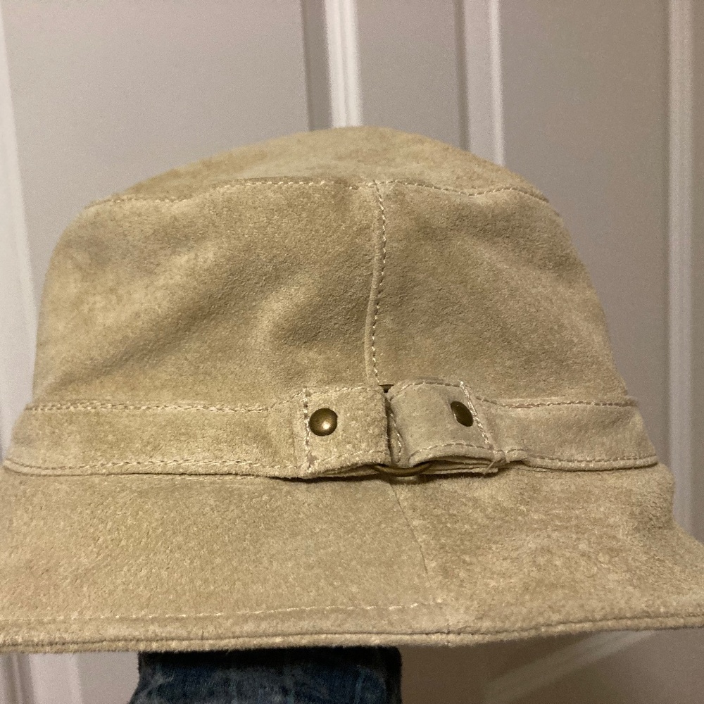 Suede hat